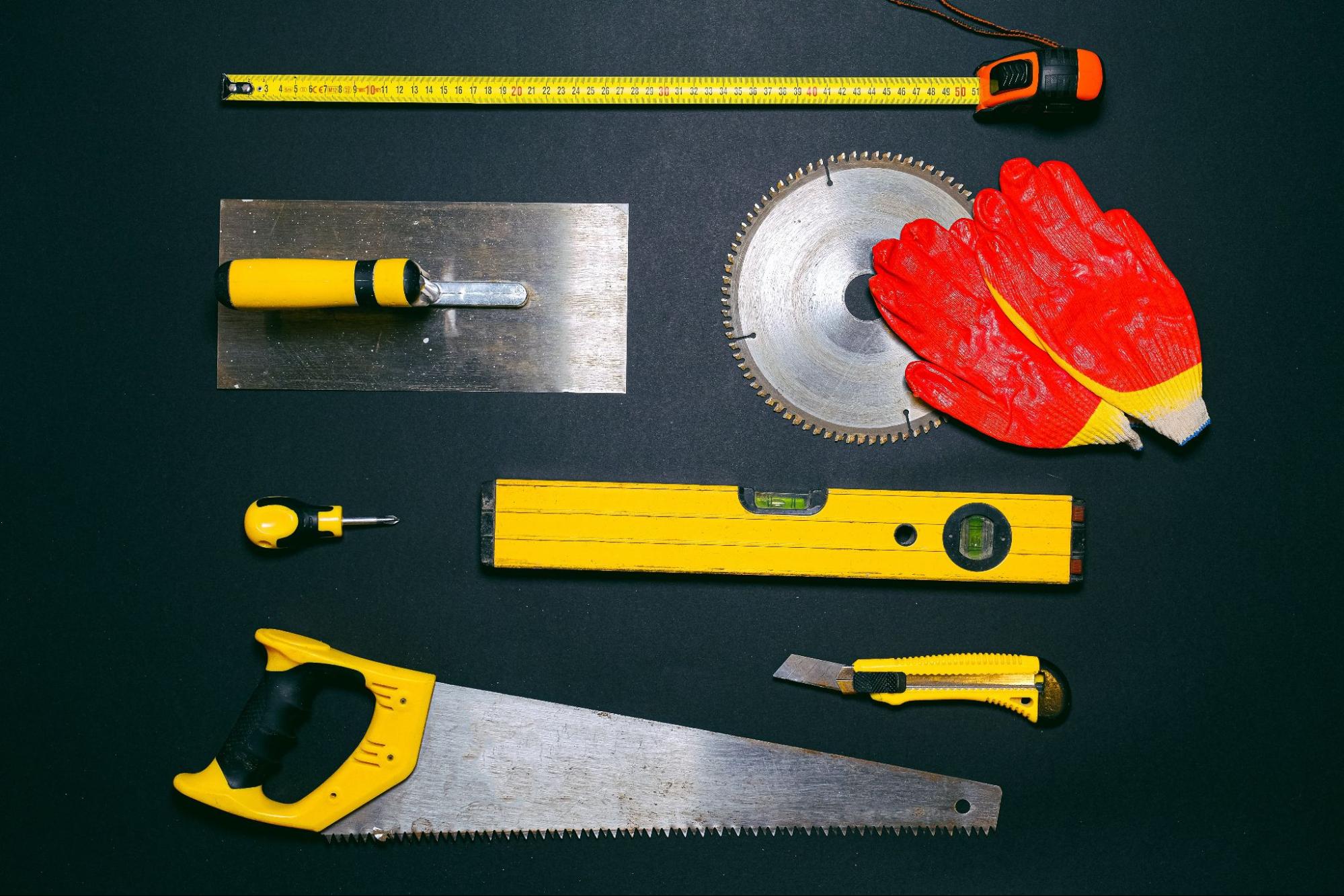6 outils indispensables pour réaliser des travaux de finition - Maison  Alsebat